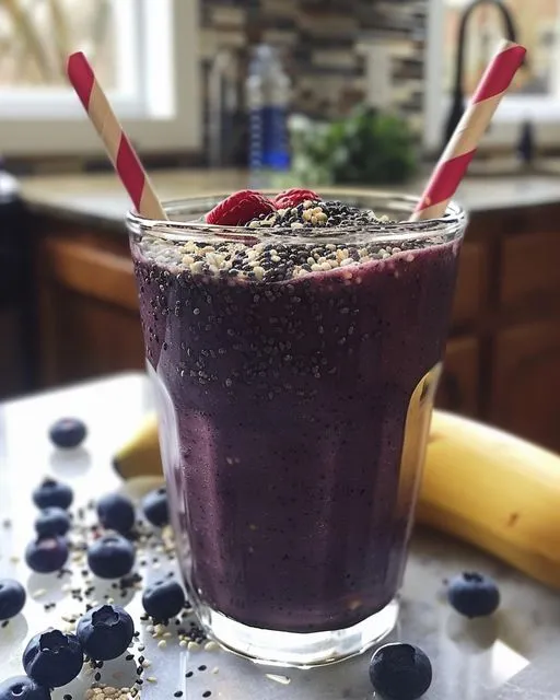 Blueberry Oatmeal Chia Smoothie!