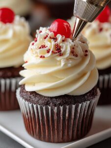 Delightful North Pole Cupcakes: 12 Magical Treats 8 Delightful North Pole Cupcakes