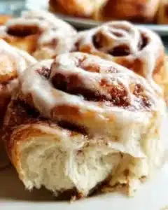 Homemade easy cinnamon rolls from scratch, soft and fluffy